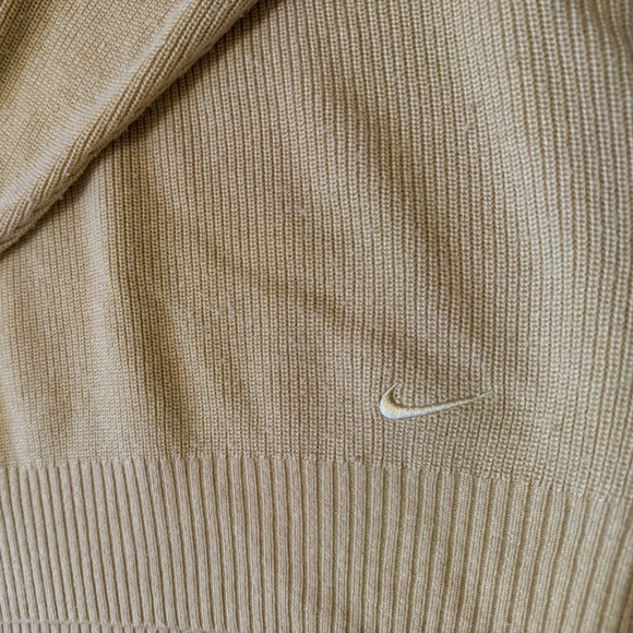 Nike Men’s Ribbed Button-Front Henley Sweater - Picture 3 of 5